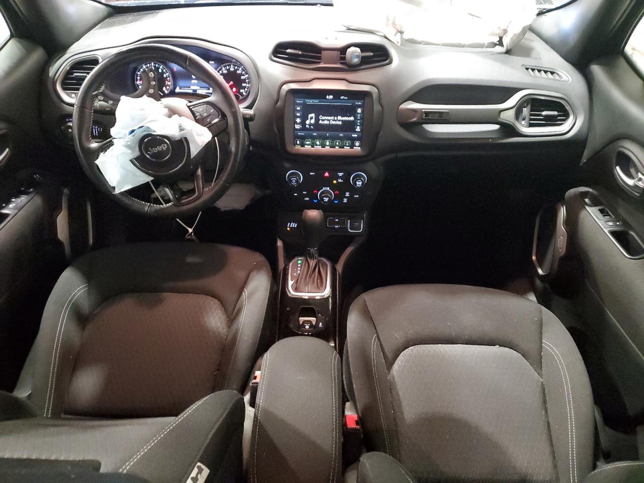 2021 Jeep Renegade - Image 8
