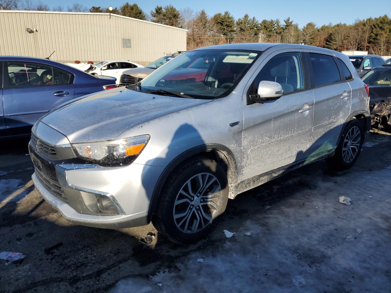 2016 Mitsubishi Outlander - Image 1