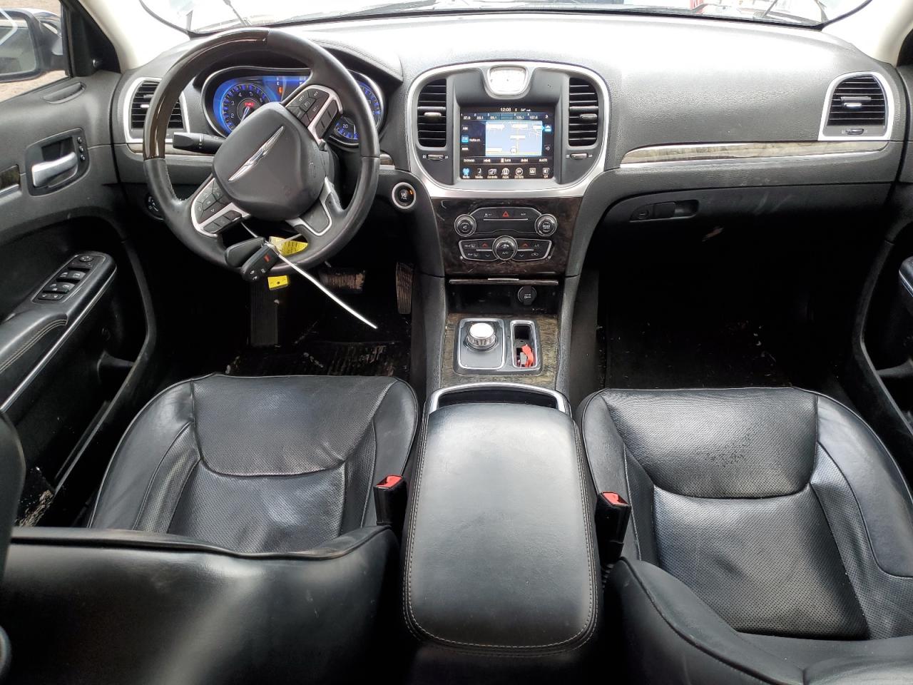 2016 Chrysler 300 - Image 8