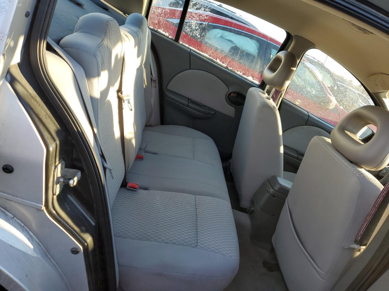 2007 Saturn ION - Image 10