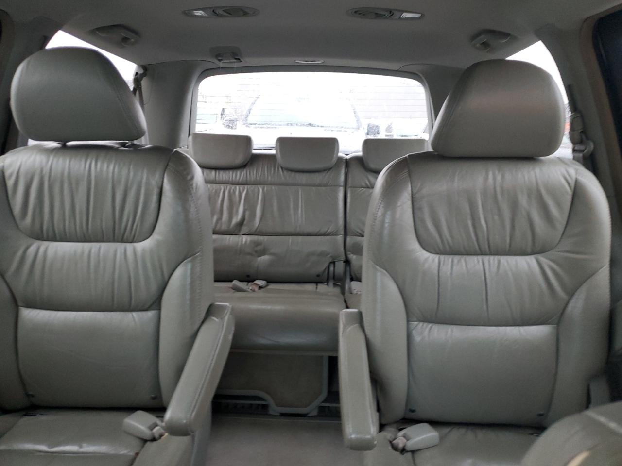 2006 Honda Odyssey - Image 10