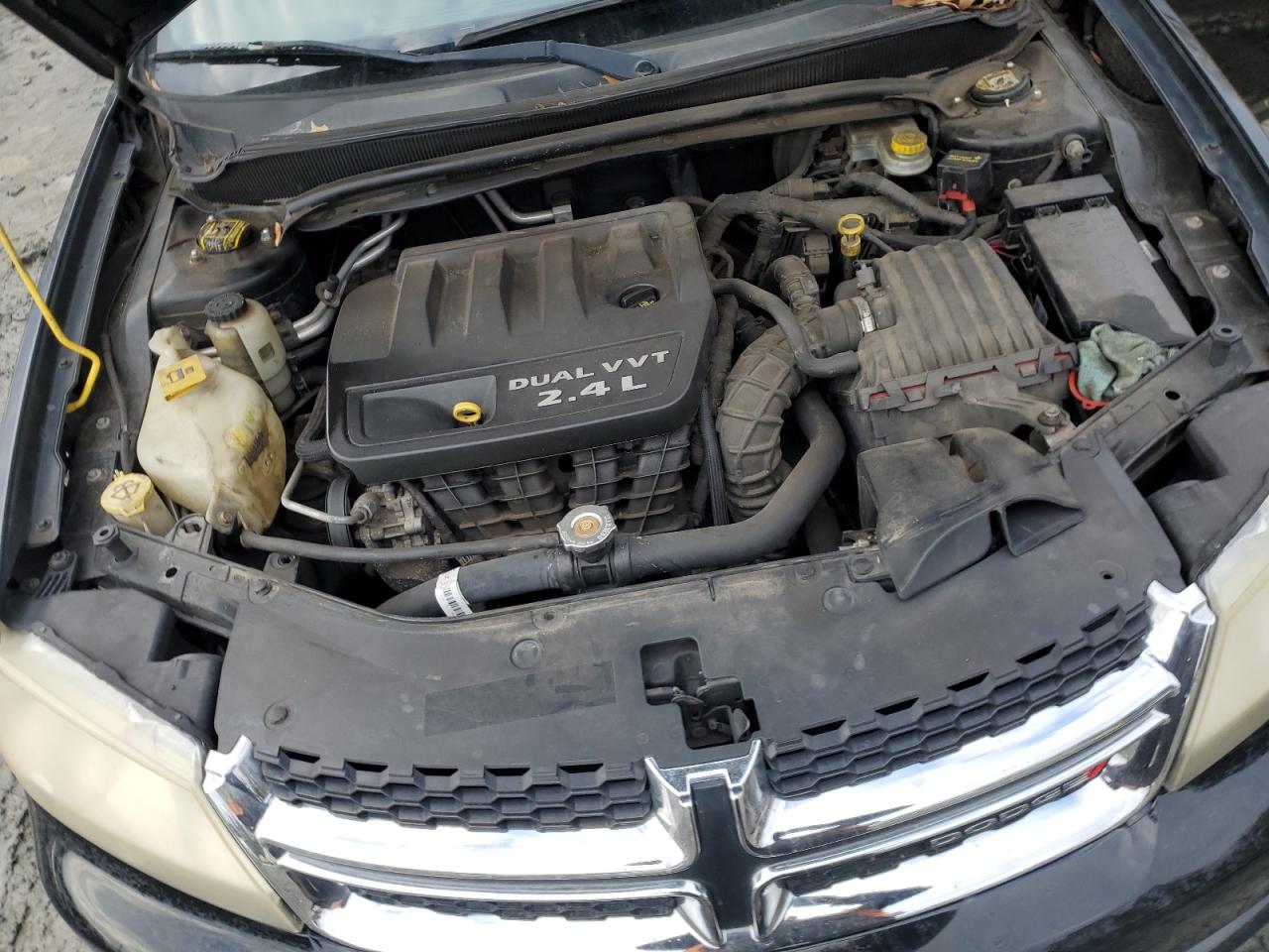 2013 Dodge Avenger - Image 11