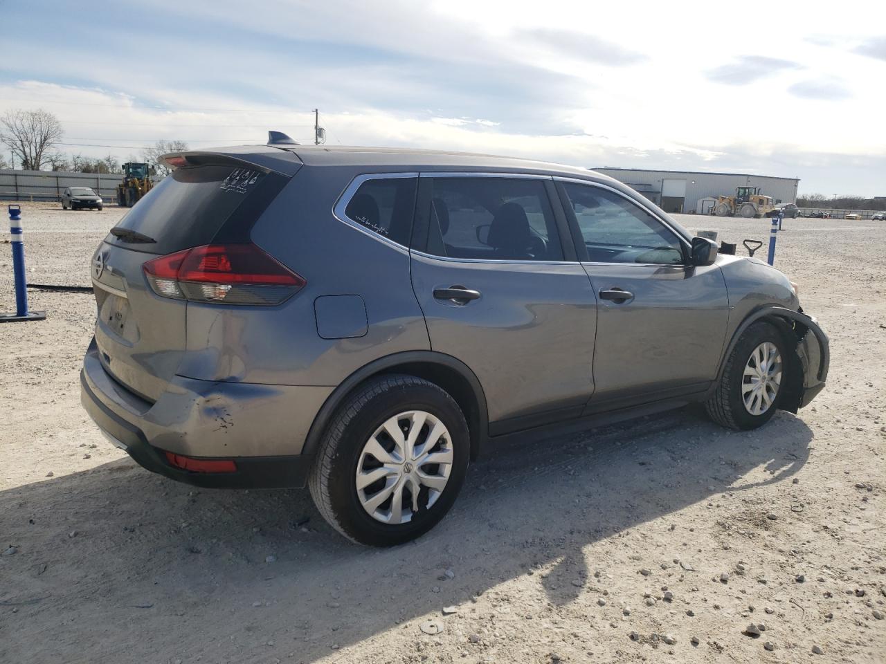2020 Nissan Rogue - Image 3