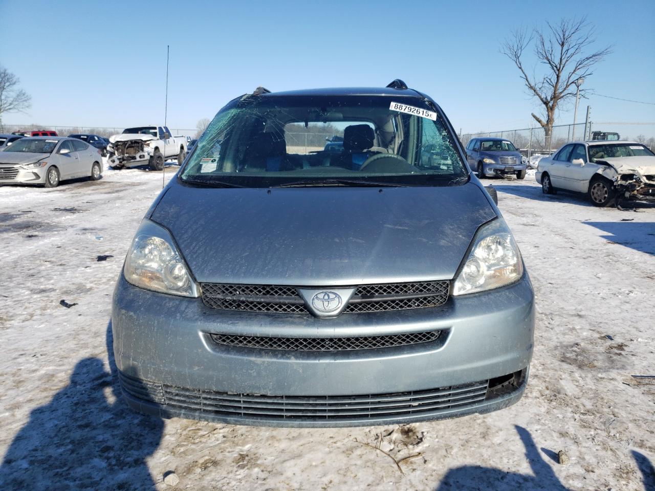2004 Toyota Sienna - Image 5