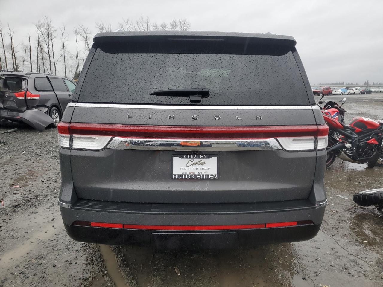 2022 Lincoln Navigator - Image 6