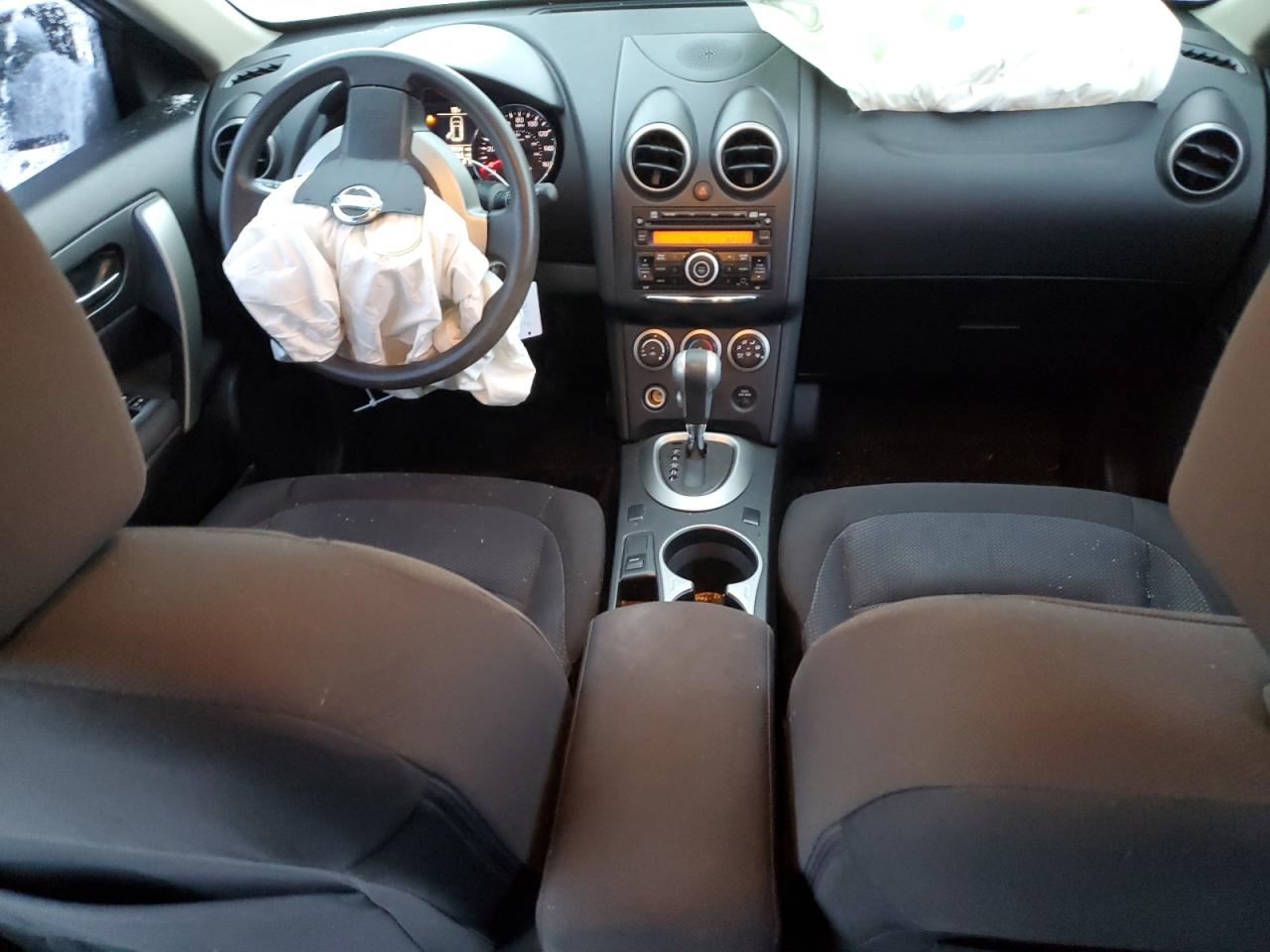 2013 Nissan Rogue - Image 8