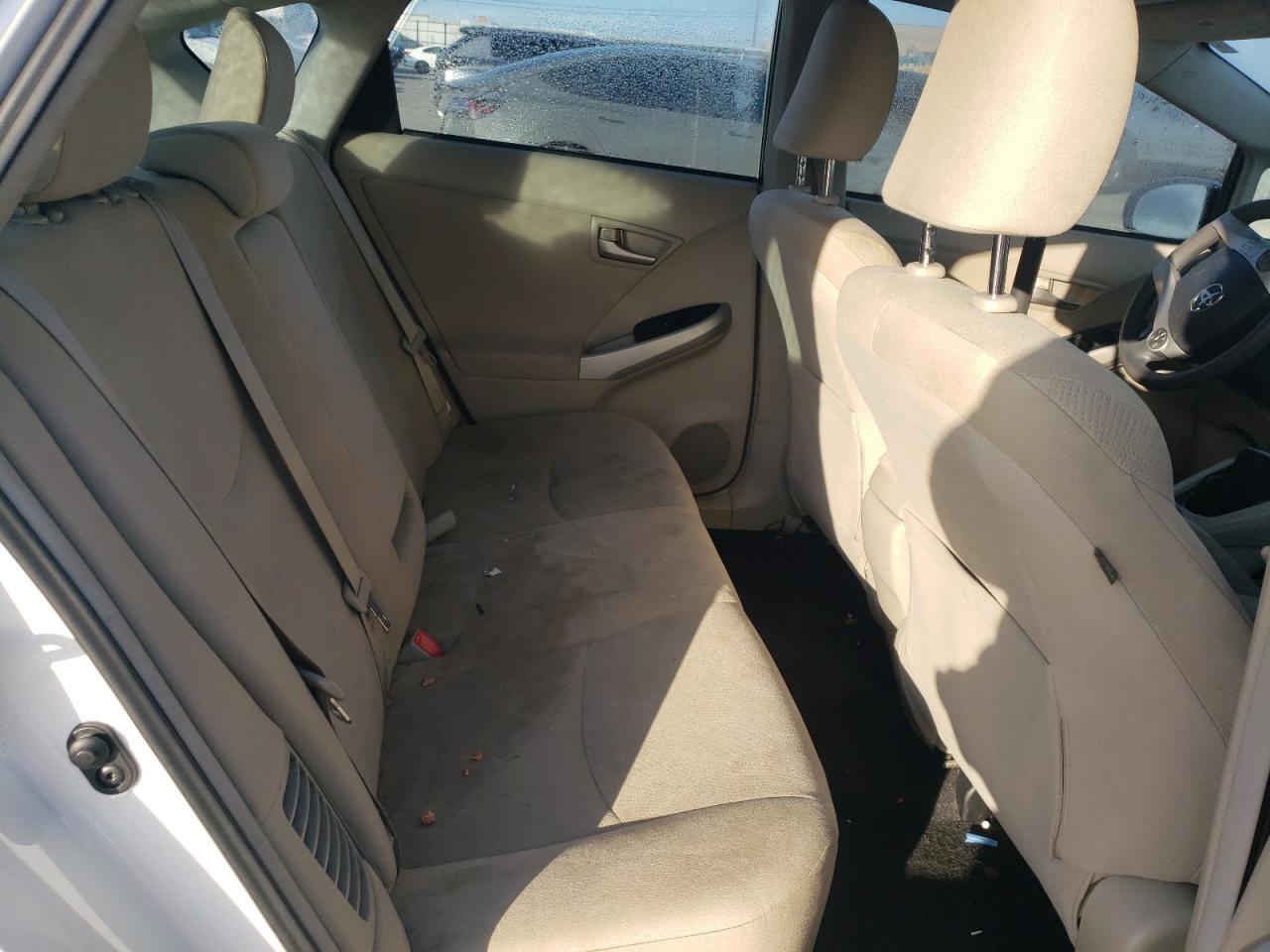 2012 Toyota Prius - Image 10