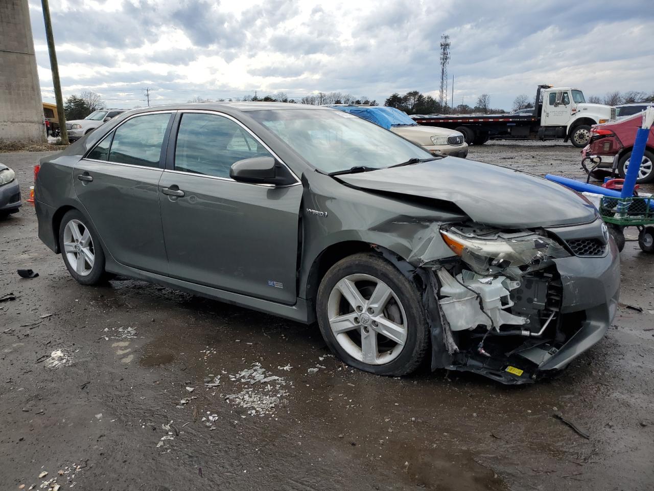 2014 Toyota Camry - Image 4