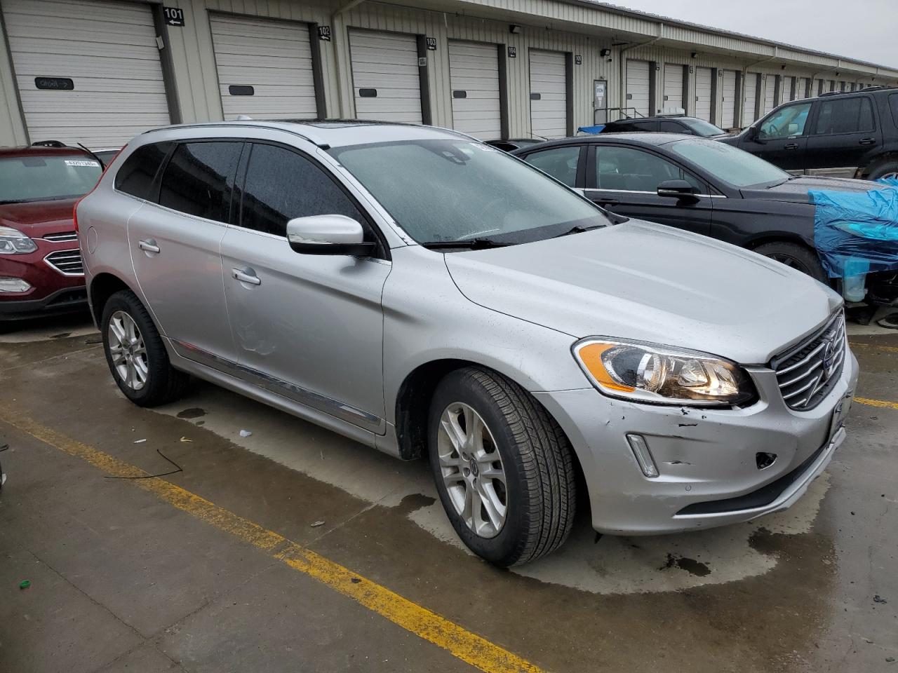 2016 Volvo XC60 - Image 4