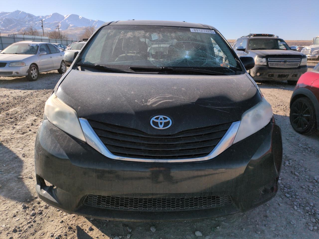 2013 Toyota Sienna - Image 5