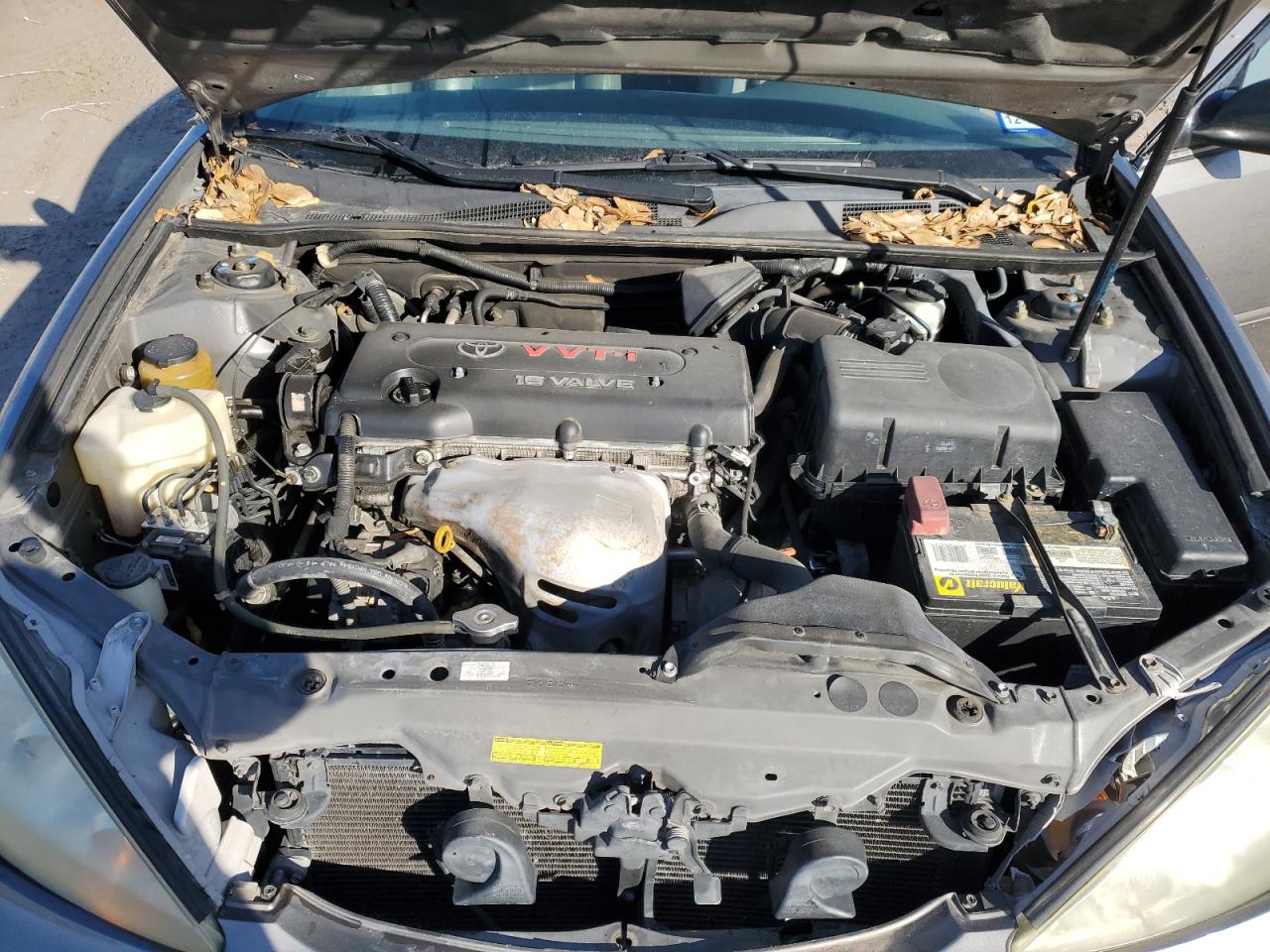 2005 Toyota Camry - Image 11