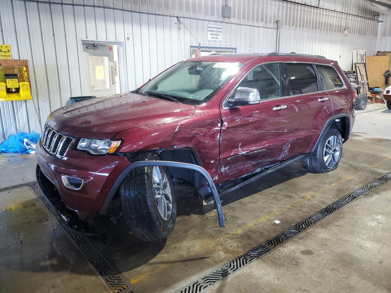 2017 Jeep Grand Cherokee - Image 1