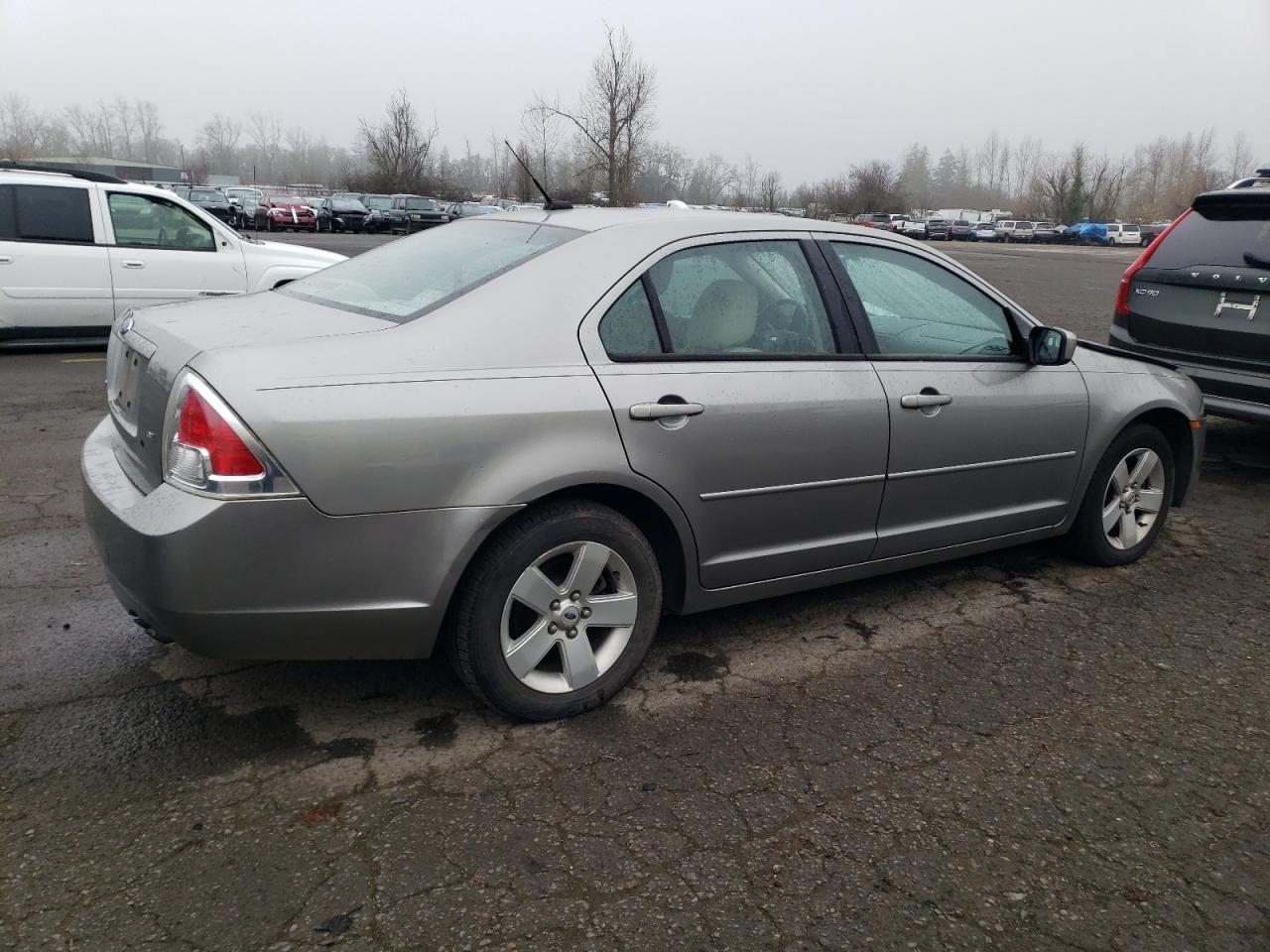 2009 Ford Fusion - Image 3