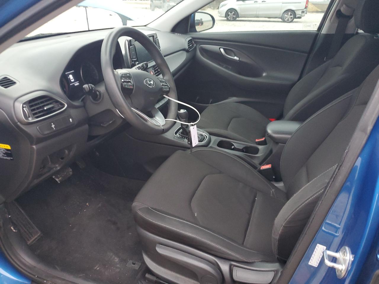2018 Hyundai Elantra - Image 7