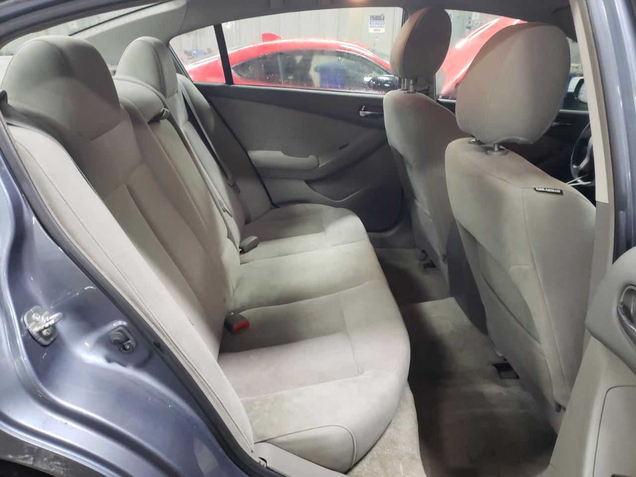 2011 Nissan Altima - Image 10