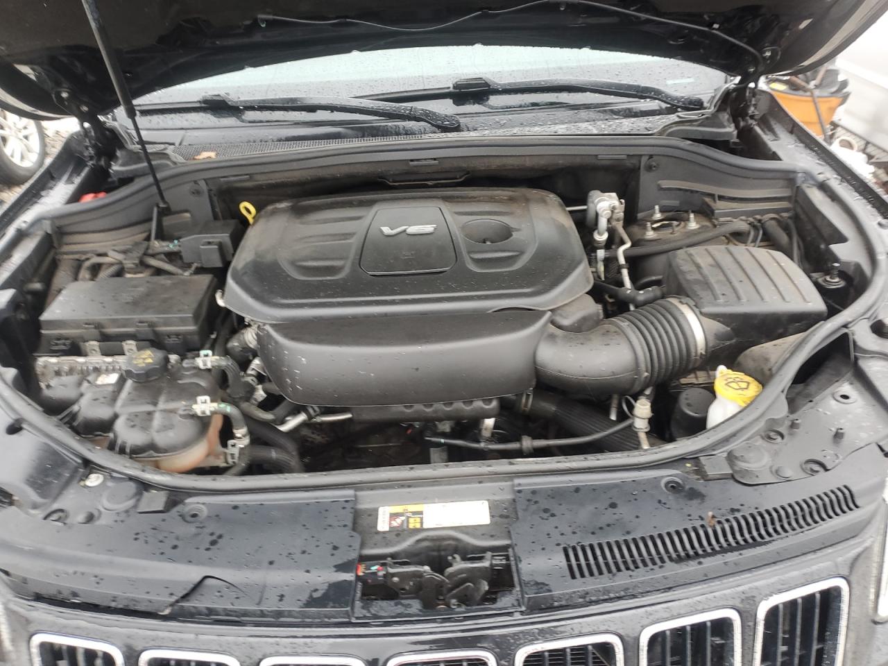 2011 Jeep Grand Cherokee - Image 12