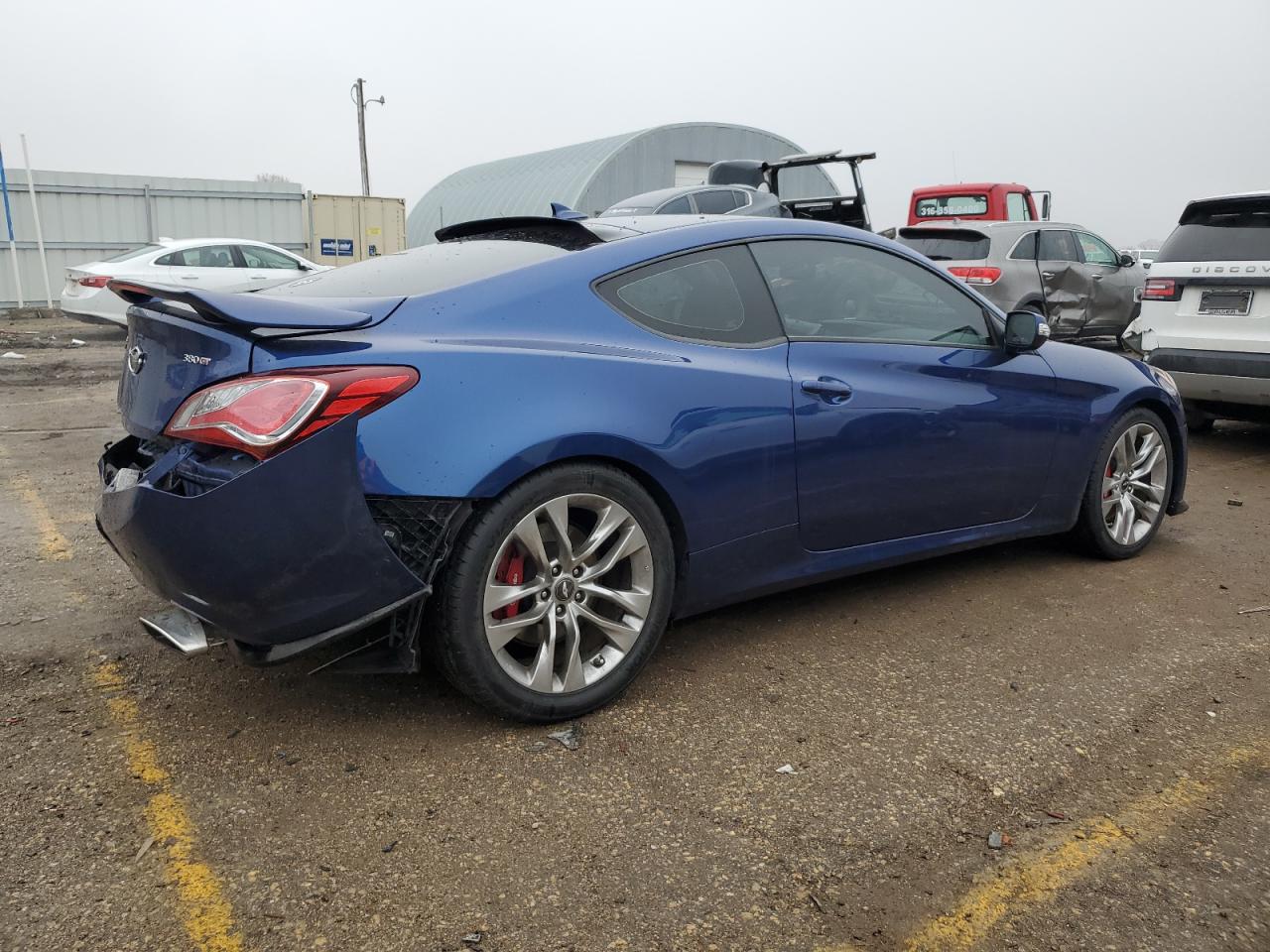 2015 Hyundai Genesis - Image 3