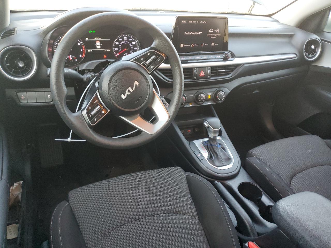 2023 Kia Forte - Image 8