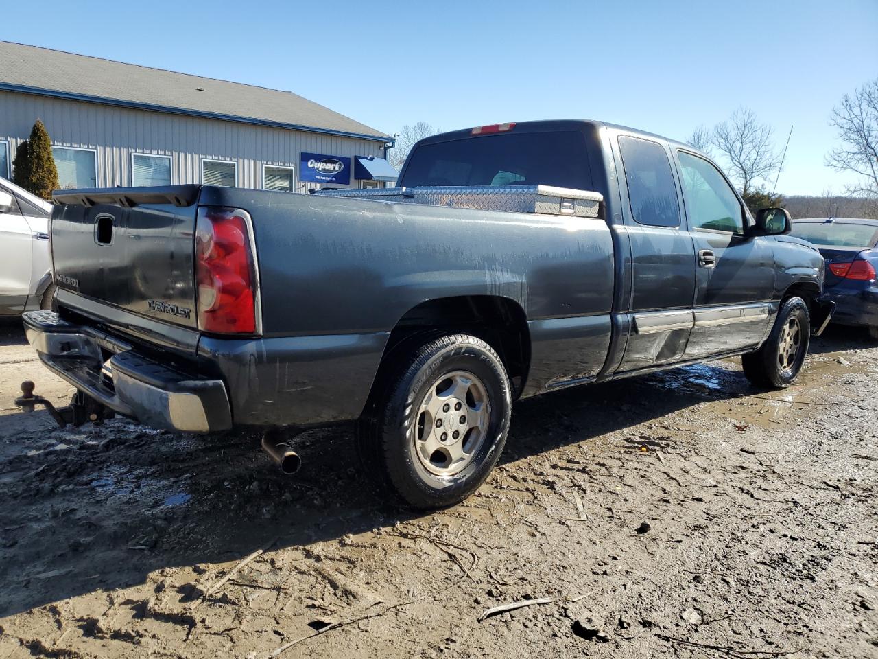 2004 Chevrolet Silverado - Image 3