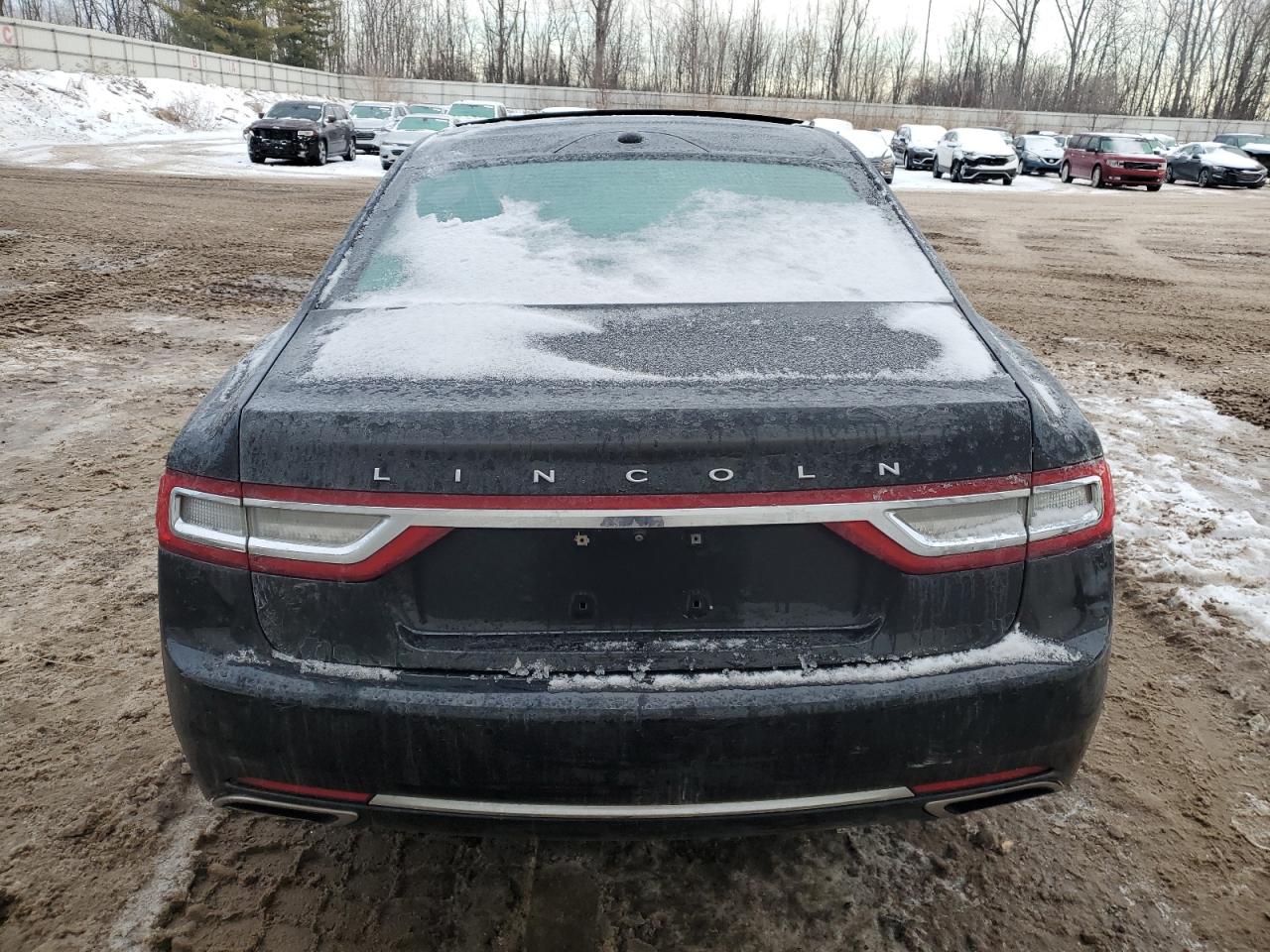 2017 Lincoln Continental - Image 6