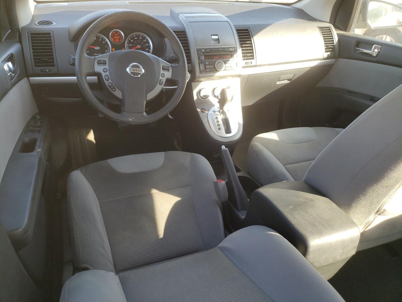 2010 Nissan Sentra - Image 8