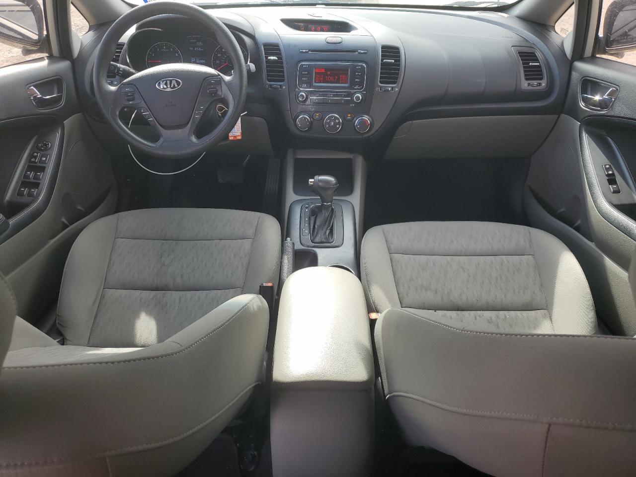 2015 Kia Forte - Image 8