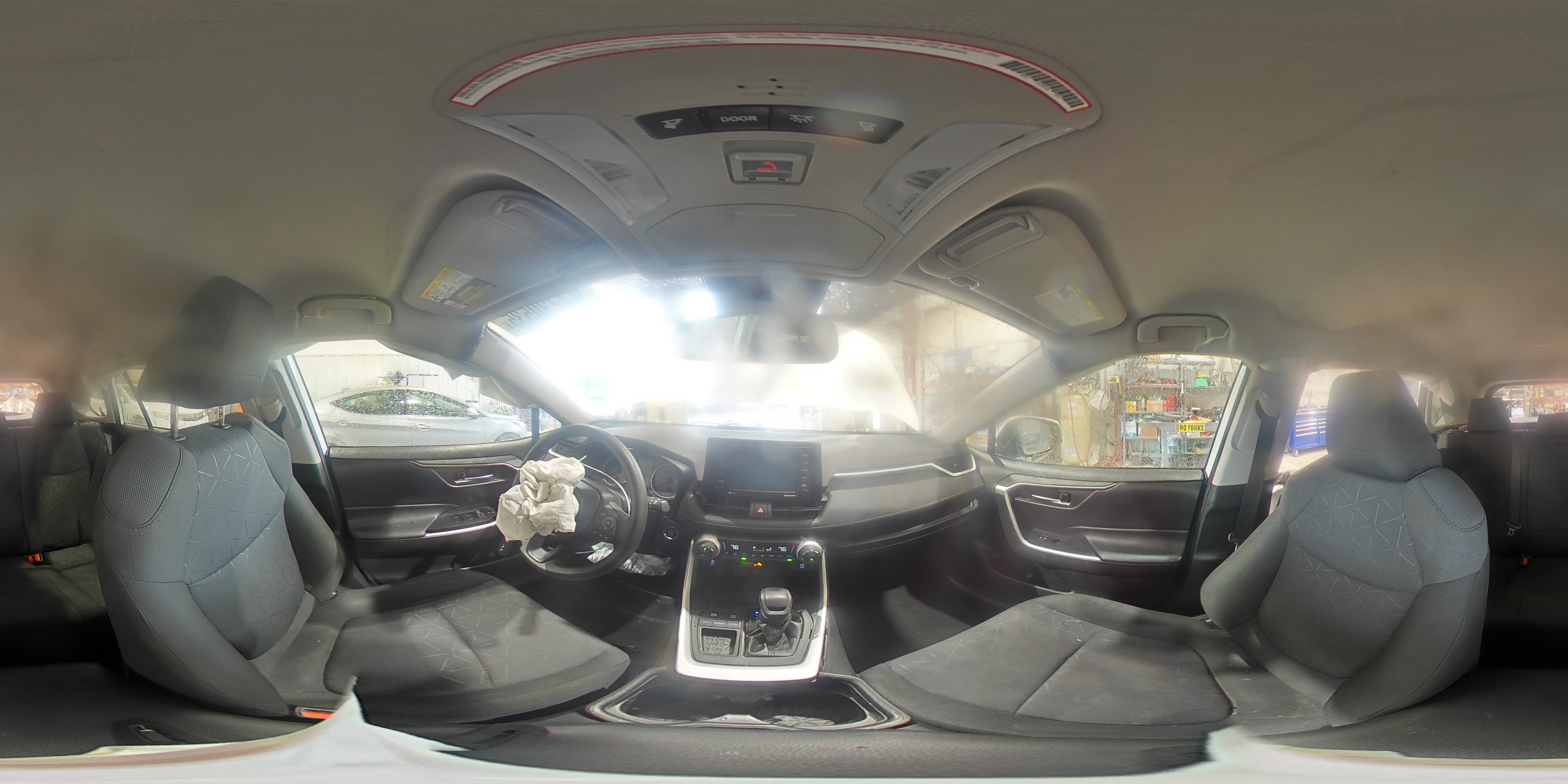 2021 Toyota RAV 4 - Image 13