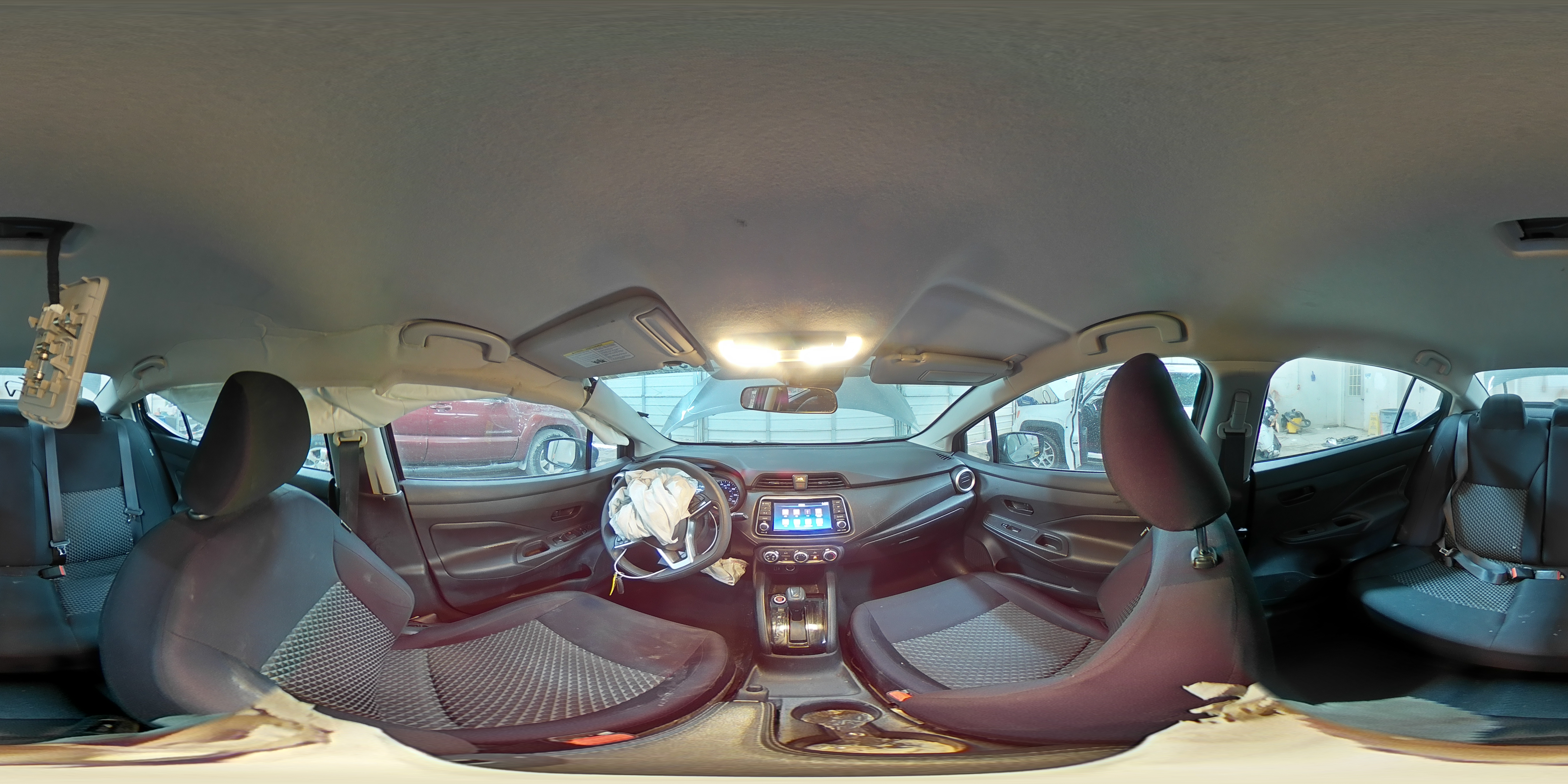2021 Nissan Versa - Image 14