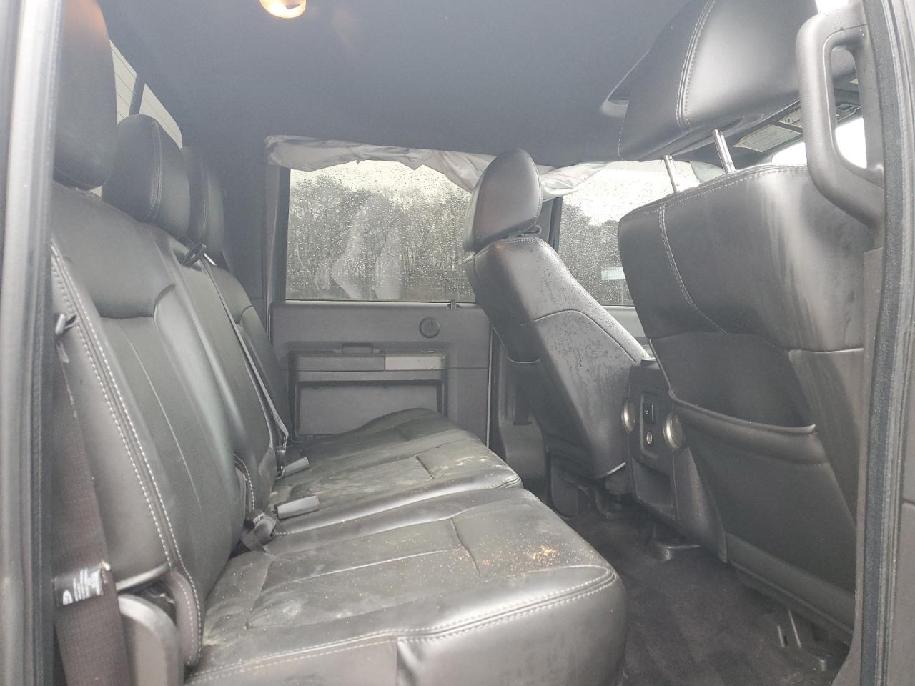 2011 Ford F250 - Image 11