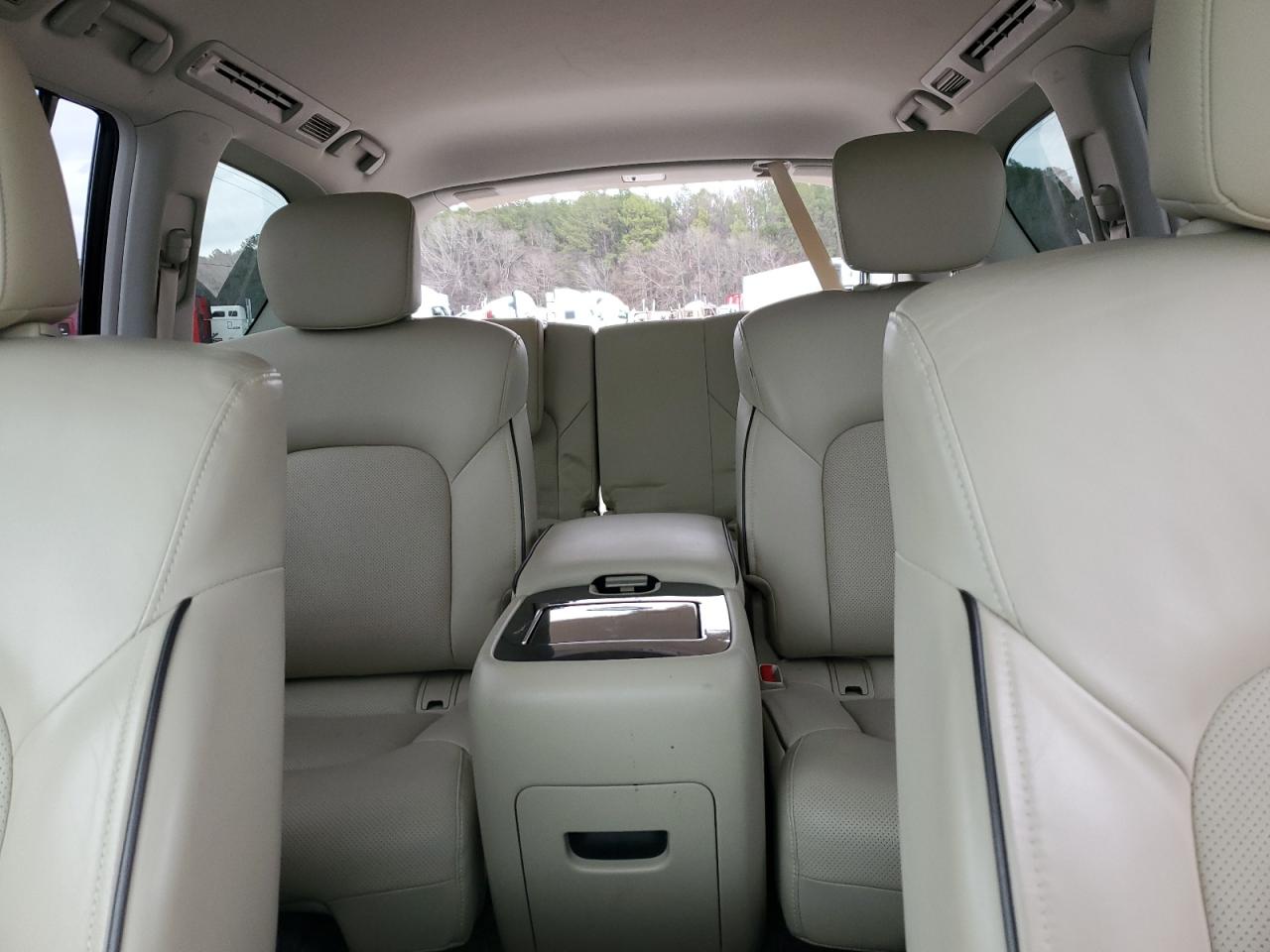 2021 Infiniti QX80 - Image 10