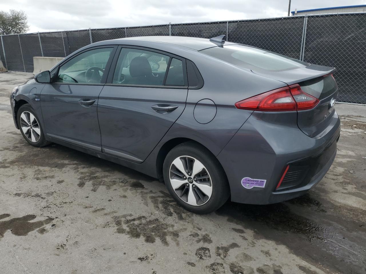 VIN KMHC65LD3KU115884 2019 HYUNDAI IONIQ no.2