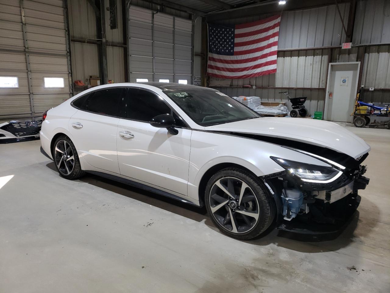 2022 Hyundai Sonata - Image 4