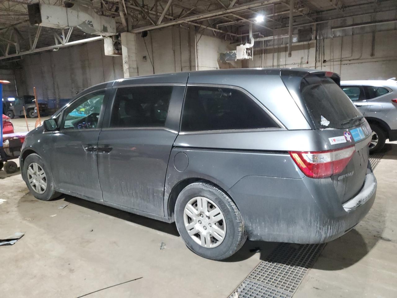 2012 Honda Odyssey - Image 2