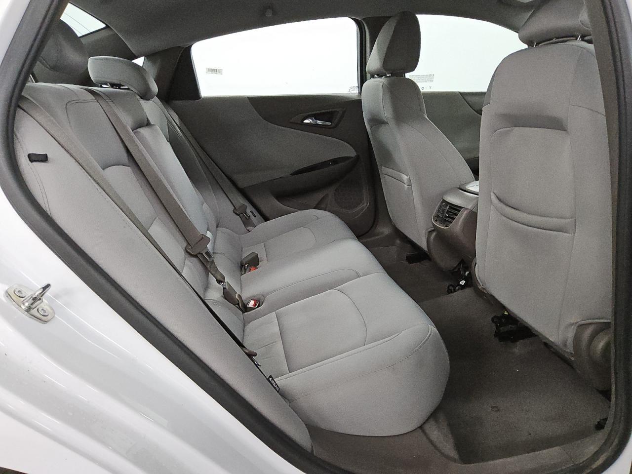 2022 Chevrolet Malibu - Image 10