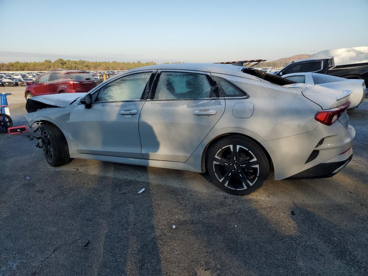 2022 Kia K5 - Image 2