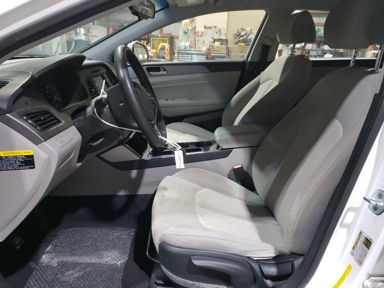 2016 Hyundai Sonata - Image 7