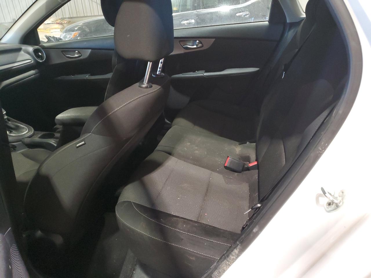 2022 Kia Forte - Image 10