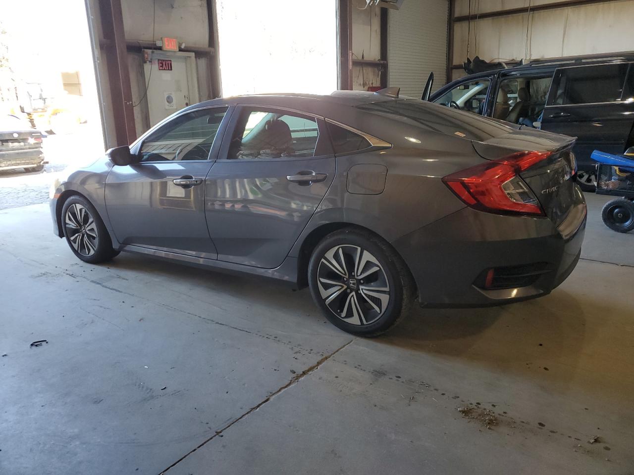 2HGFC1F33GH659044 HONDA CIVIC 2016