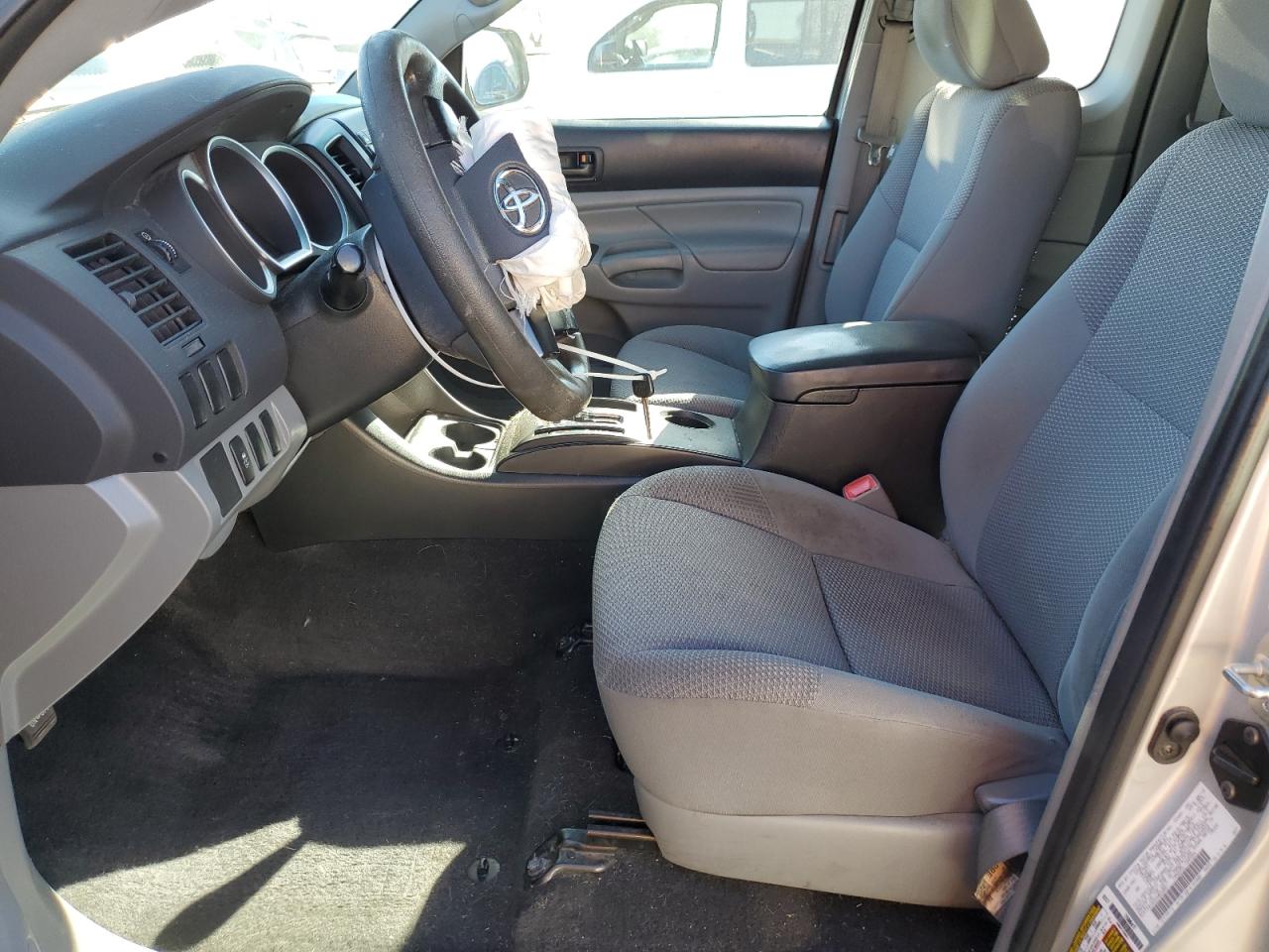 2013 Toyota Tacoma - Image 7