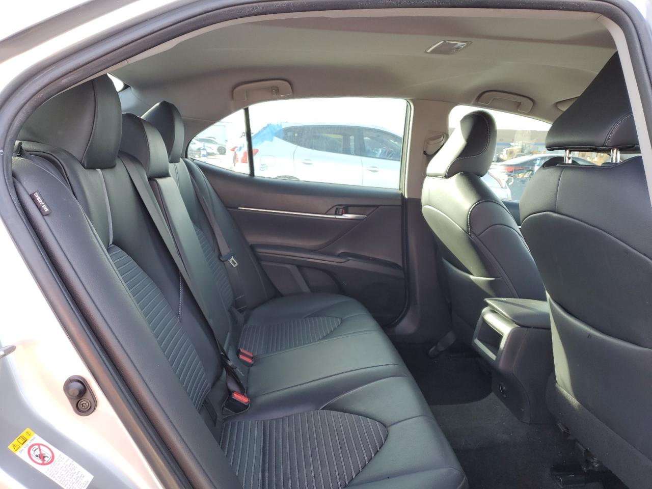 2018 Toyota Camry - Image 10