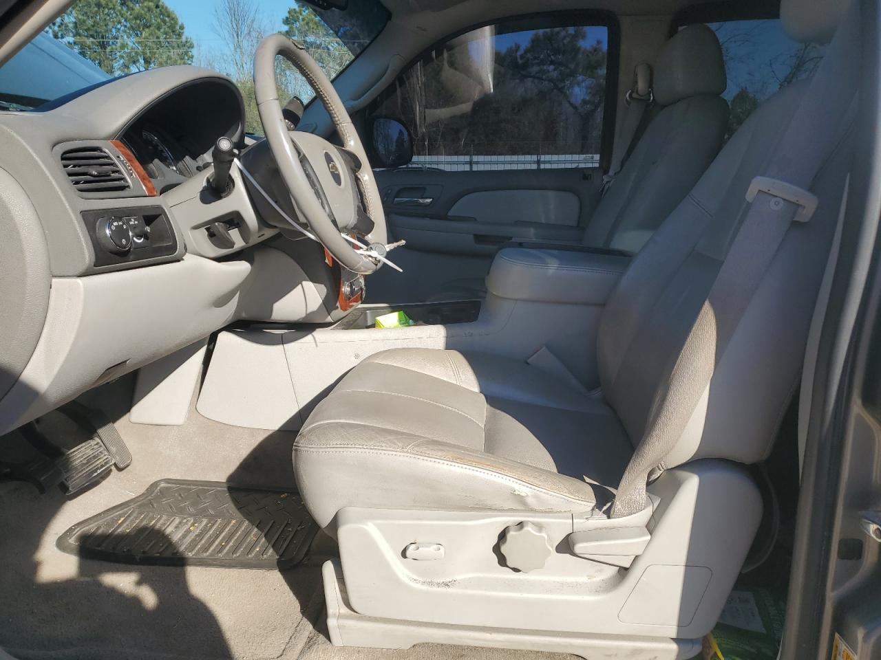 2008 Chevrolet Tahoe - Image 7