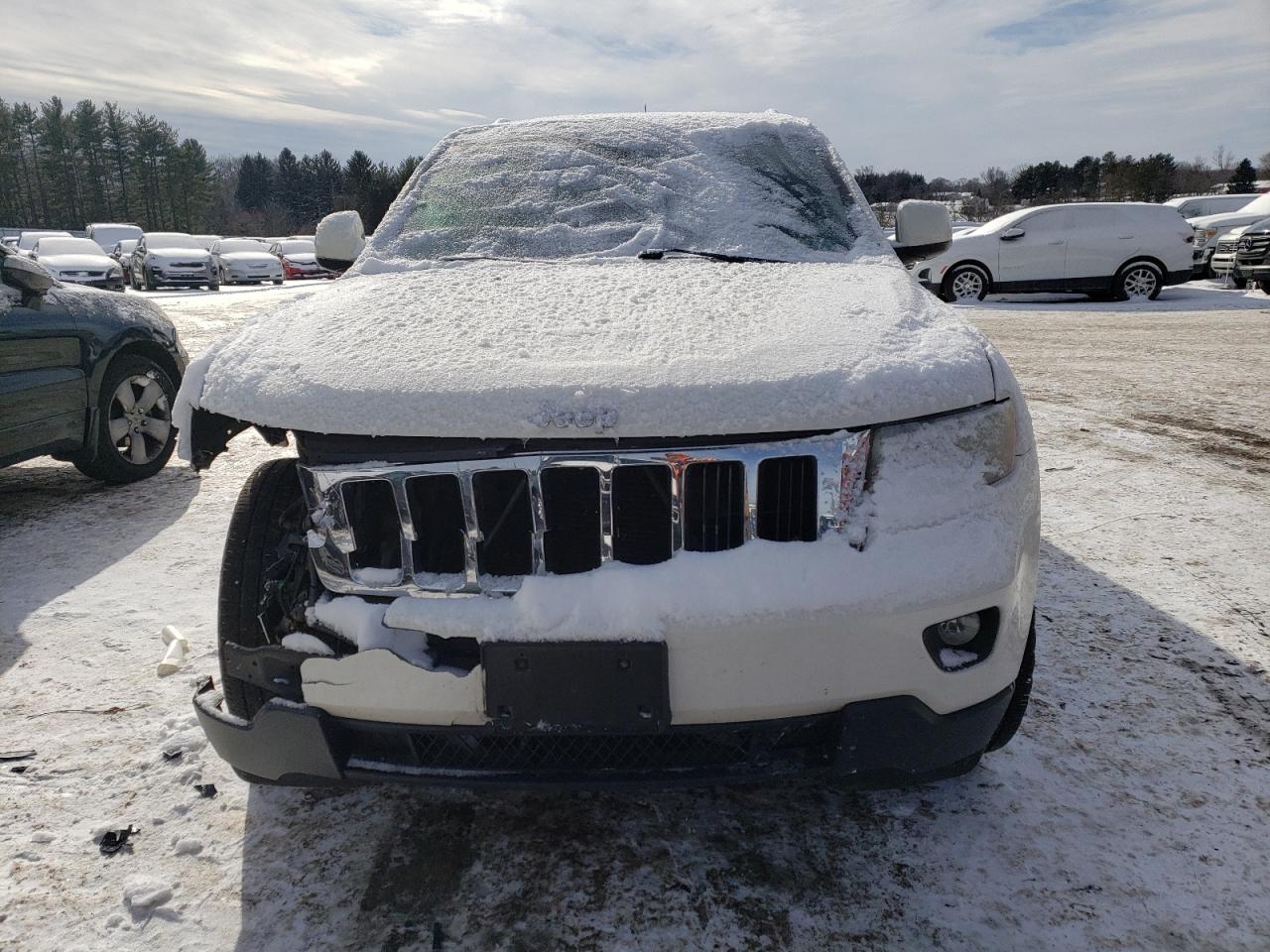 2012 Jeep Grand Cherokee - Image 5