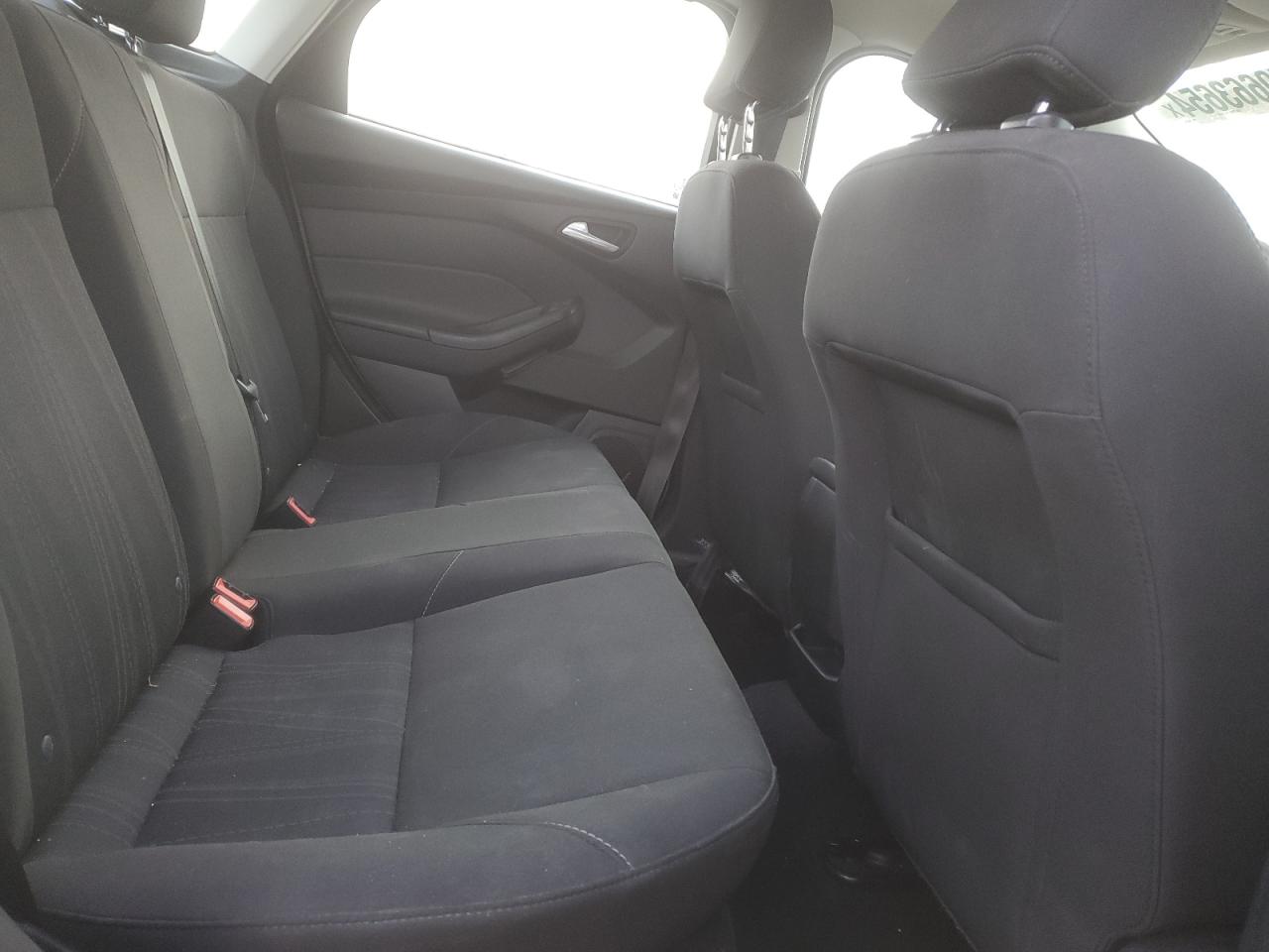 2016 Ford Focus - Image 10