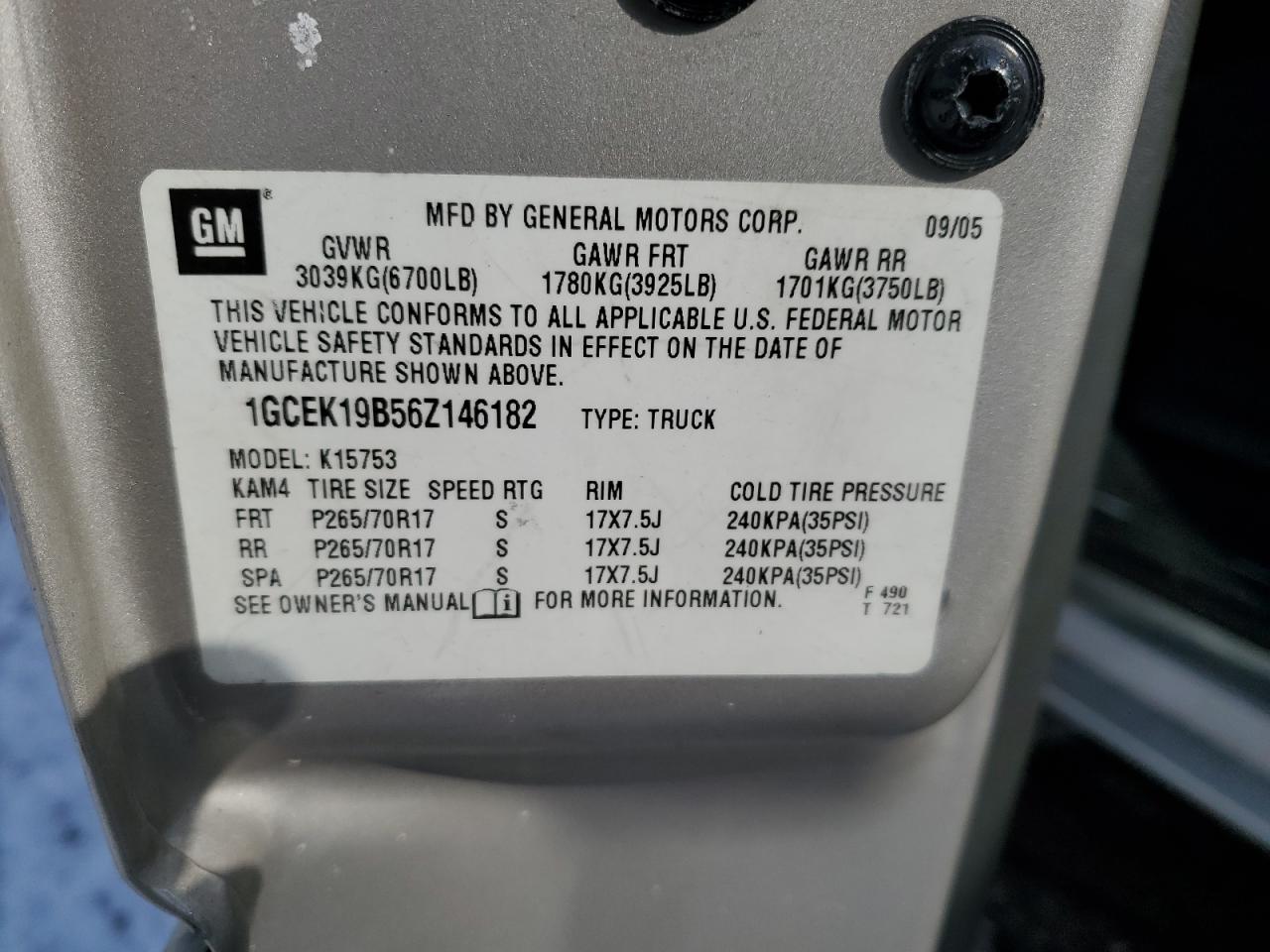 2006 Chevrolet Silverado - Image 14