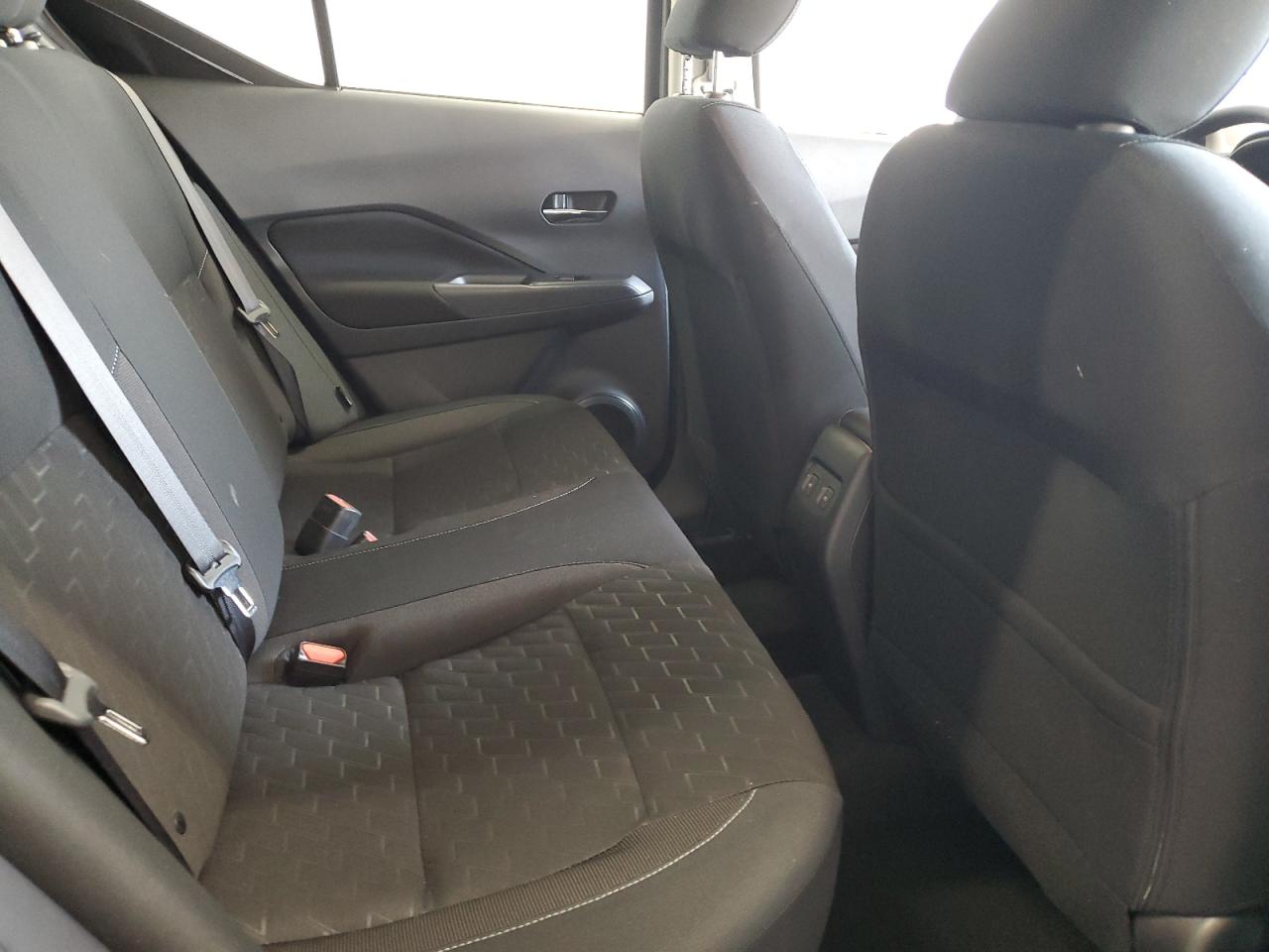 2024 Nissan Kicks - Image 10