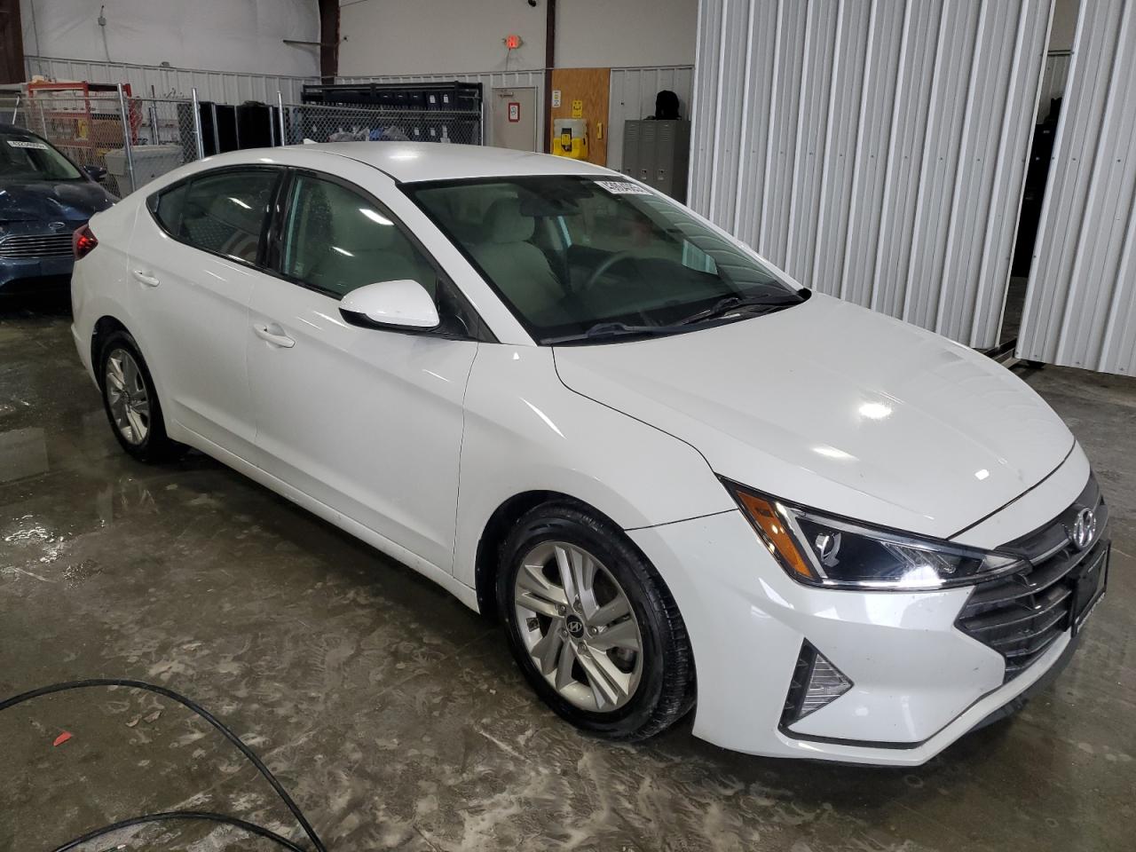 2019 Hyundai Elantra - Image 4