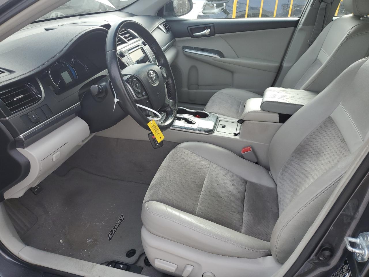2012 Toyota Camry - Image 7