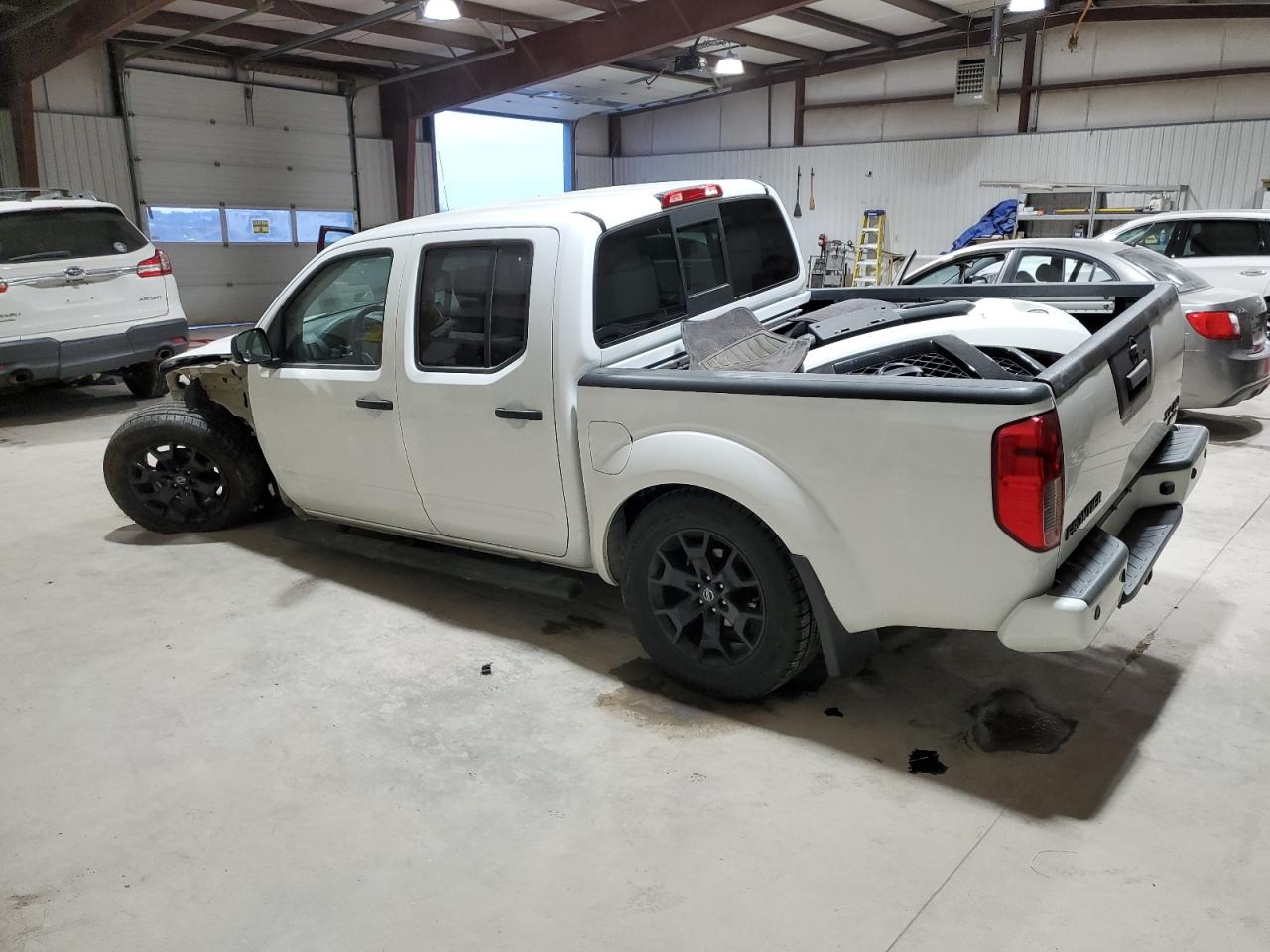 2020 Nissan Navara (Frontier) - Image 2