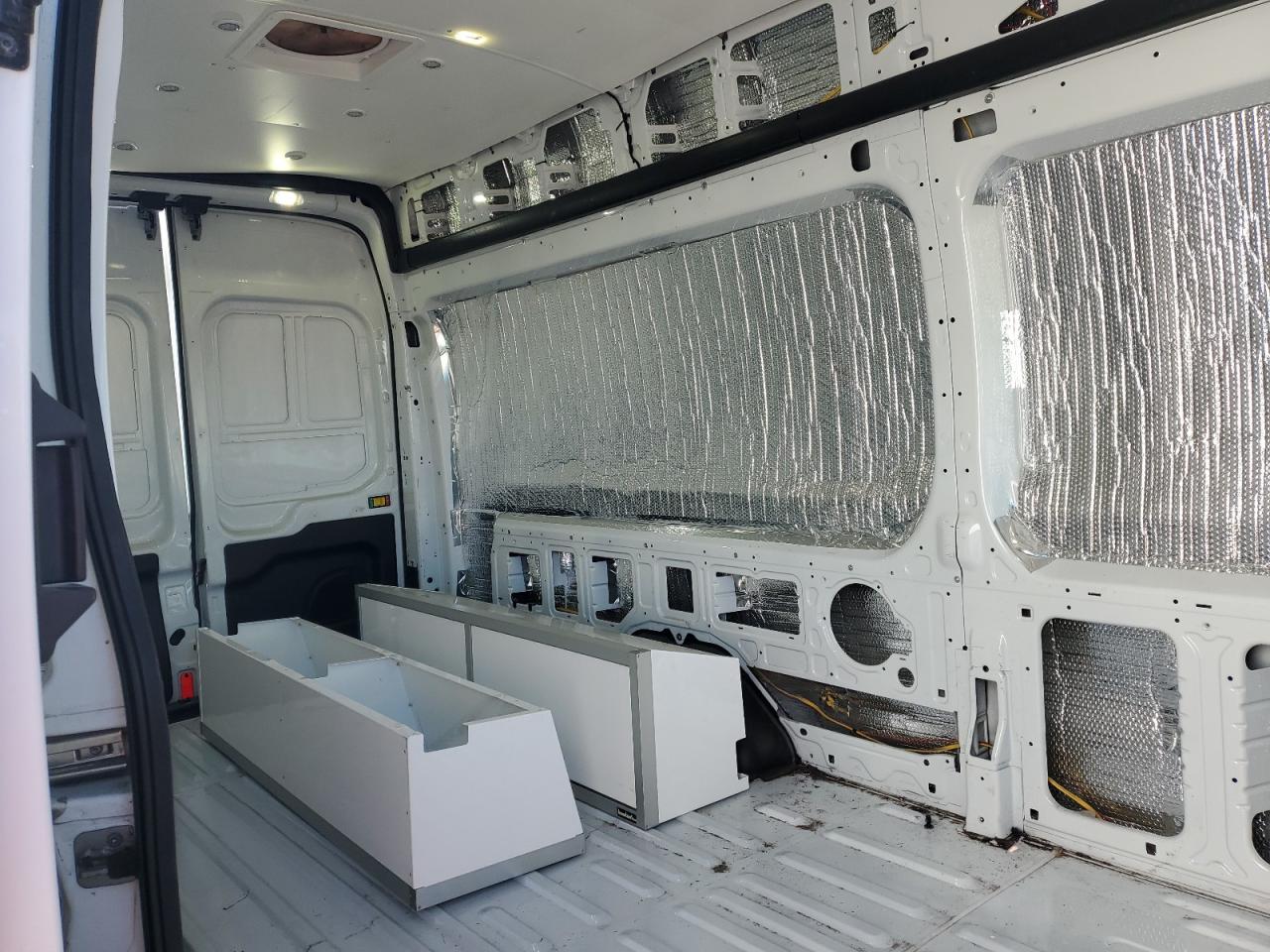 2017 Ford Transit - Image 10