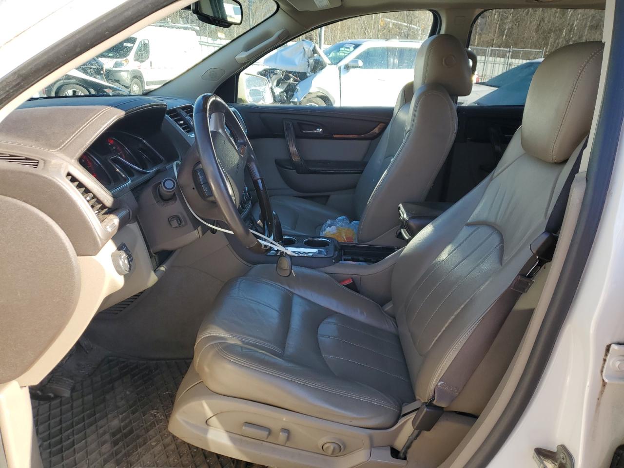 2014 GMC Acadia - Image 7